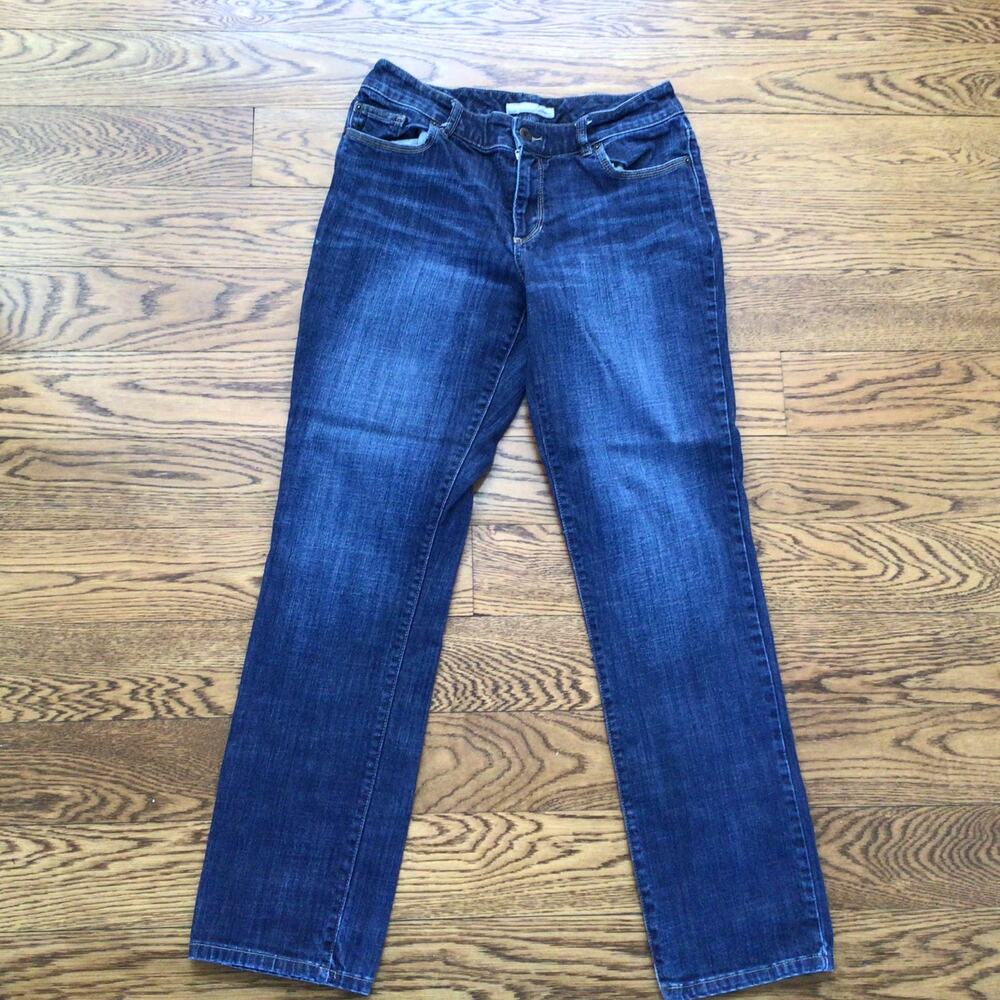 Chico's Platinum 5 Pocket Jeans Sz 0.5. (6)